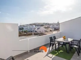 #074 Casa dos Arcos by Home Holidays