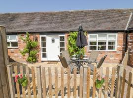 The Nest, holiday rental in Nuneaton
