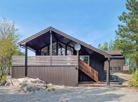 Stunning Home In Evje With Kitchen, hytte på Evje