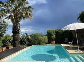 MasAupellière la petite Camargue, hotel en Vauvert
