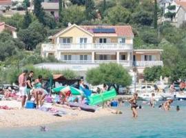 Sunce Mobile Homes & apartments, hotel v destinaci Grebaštica