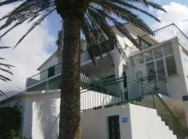 Apartments Tri Palme