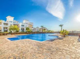 2 Bedroom Beautiful Apartment In Sucina