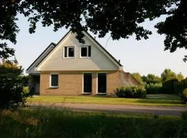 Lush holiday villa at lovely location in Zeewolde