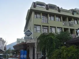 Ares City Hotel