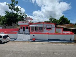 Charming 1-Bedroom House in St Thomas Jamaica, cottage a Belfast