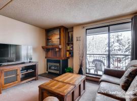 Perfect Mountain Getaway On The Slopes with Onsite Summer Hiking Trails, Walk to Town TE315, hotell i Breckenridge