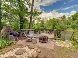 Family-Friendly Riverhouse Fishing and Hot Tub