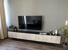 m&aacute;r v&aacute;rtaLAK a Fő t&eacute;ren, hotel vicino alla spiaggia a Si&oacute;fok