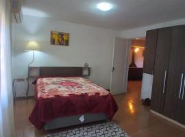 Casa de Veraneio Laranjal, hotel in Pelotas