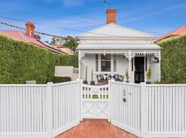 The White House – hotel w mieście Geelong