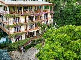 Nature Walk Resort, hotel cerca de Cementerio British Garrison, Kandy