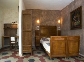 Antica Casa Santa Maria, недорогой отель в городе Pomaro Monferrato