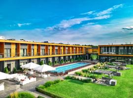 Hotel Bonifacio SPA&SPORT Resort, hótel í Sochocin