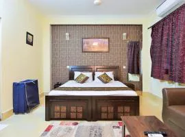 Studio Serviced Apartments near Fortis Hospital