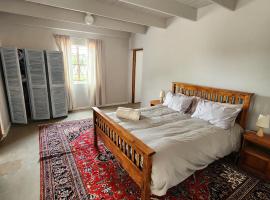 Karoo Leeu Cottage, apartamento em Oudtshoorn