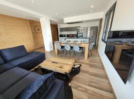 Appartement en Chalet 4 étoiles, khách sạn ở Huez