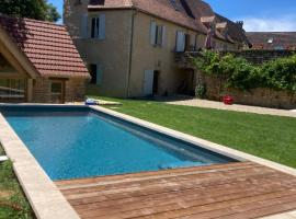 Pépite en Périgord 10-12 couchages, piscine chauffée, rénovée par architecte, cottage in Bouzic