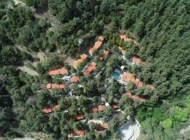 POED Residences, vacation rental in Platres