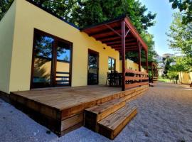 Sunny Resort, viešbutis mieste Donji Karin