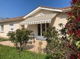 Belle maison sur la Voie Verte, Mâcon-Cluny, 6 personnes, cottage à Charnay-lès-Mâcon