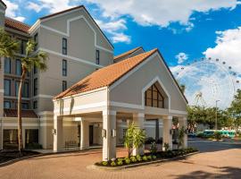 Sonesta ES Suites Orlando International Drive, готель біля визначного місця The Wheel at ICON Park Orlando, в Орландо