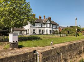 Diglis Lock Cottage, hotel with parking in Worcester
