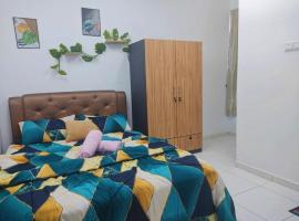 TOP Muzaffar Homestay, hotel ad Ayer Keroh