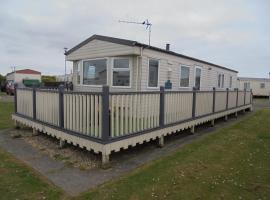 The Grange: Solstice:- 6 berth, enclosed veranda, hotel in Ingoldmells