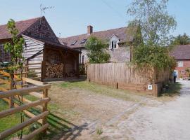 Nest Holiday Hideaway Dove Barn Amazing location!, rumah percutian di Church Stretton