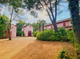 Casal Camillo, bed and breakfast en Case Selva Grande