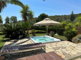 Escape to Paradise - Experience Luxury and Serenity at Villa Elina in Sithonia, hotel v destinaci Simenítiko