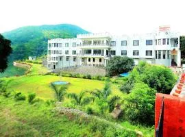 RangbhawanInn A Lake View Hotel