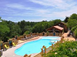 Camping de l'Arche, glamping site in Lanas