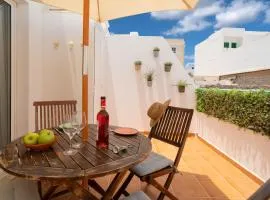 Sabbia Suites Ginesa