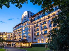 Hôtel Royal, hotel v destinácii Évian-les-Bains