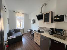 Viesnīca ApartmentsByMatyrafa-II pilsētā Tarnovske Guri