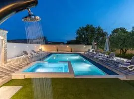Apartman David s bazenom i jakuzijem