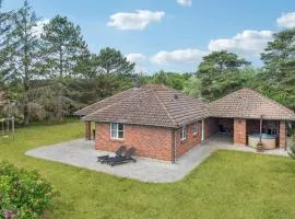 Stunning Home In Rdby With 4 Bedrooms And Wifi