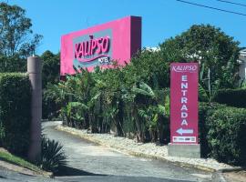 Motel Kalipso: São José'de bir yetişkin oteli