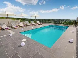 3 Bedroom Stunning Home In Plat
