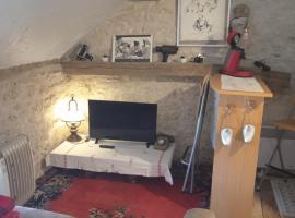 Loft vintage avec cuisine intégrée, hotel v destinaci Pouilly-en-Auxois