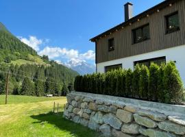Apartment Aliprandi, hotel with parking in See