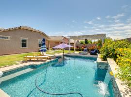 Chandler Home with Pool, Remote Workers Welcome!, sewaan penginapan di Chandler