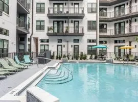 Luxury Condo in Ybor City Tampa w/Pool access