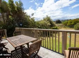 Bermagui Dune House 5 Narira Street, Beach Front, Pet friendly