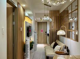 Luxe Staycation S Residences MOA, khách sạn gần Đại lộ Diosdado Macapagal, Manila