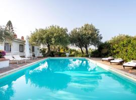 Villa Grimodi, hotel in Caronia Marina