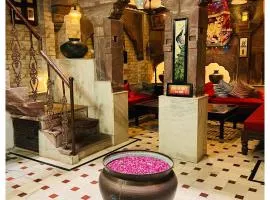 Raj Mandir Boutique Home Stay
