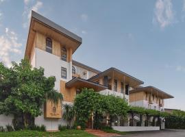 The Motifs Eco Hotel - SHA Extra Plus: Chanthaburi şehrinde bir otel